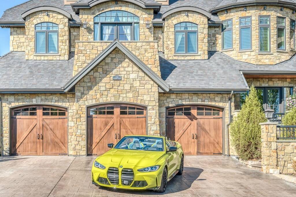 French Chateau W/Swim Spa & Theatre: 11,700 Sqft YYC Exterior foto